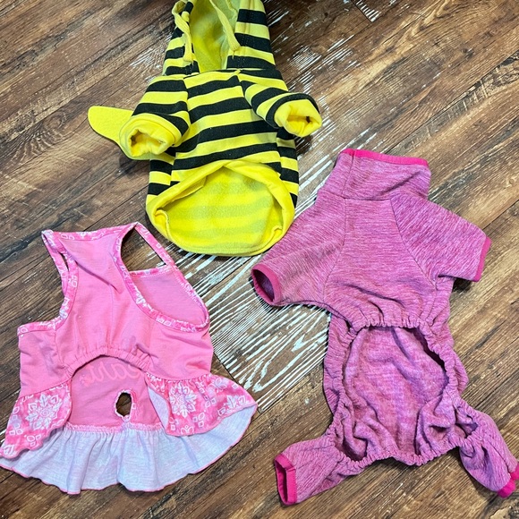 DOG CLOTHES - Picture 2 of 2